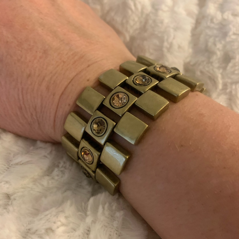 Beautiful bracelet with amber color crystals